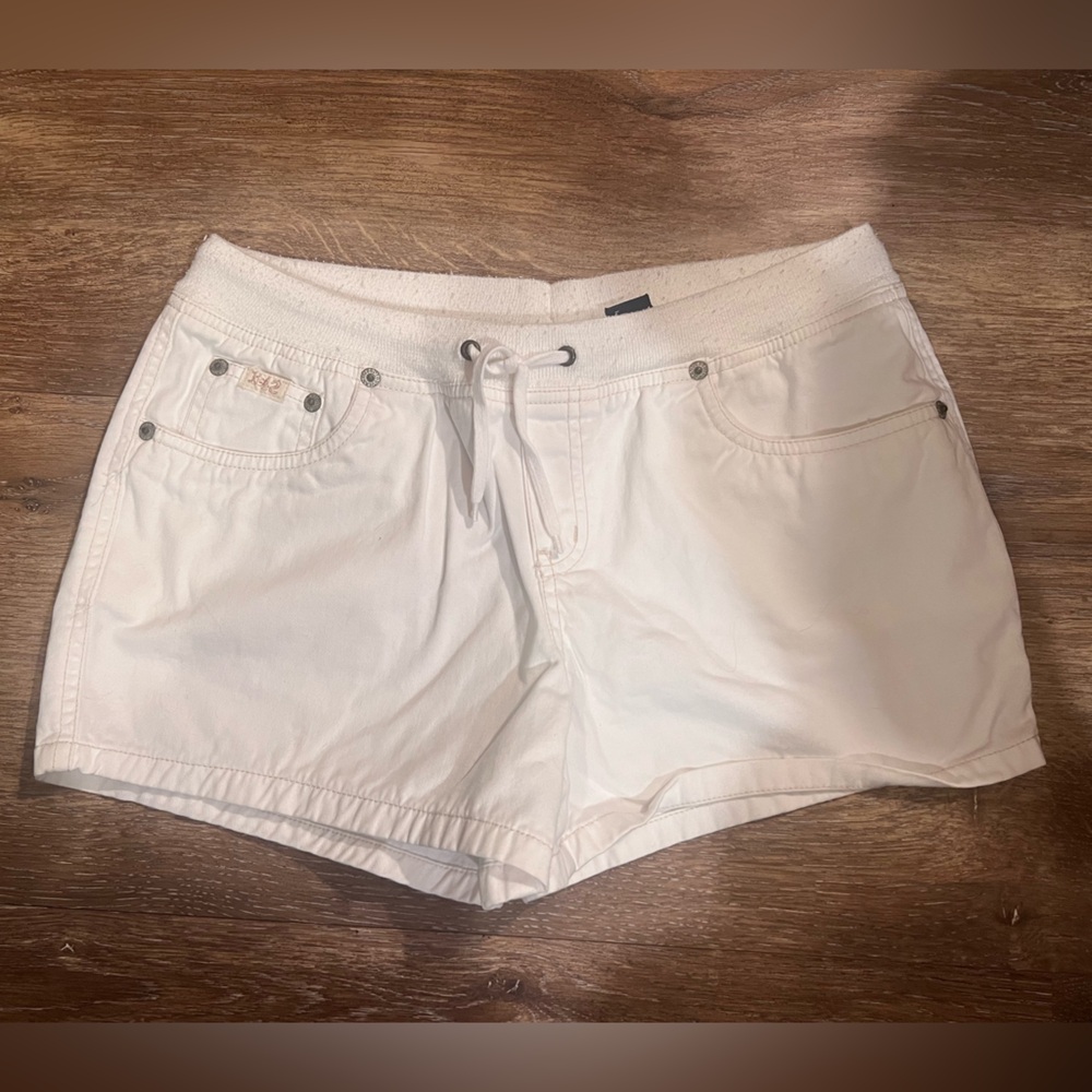 Limited Too white shorts w pink flower butt embroidery